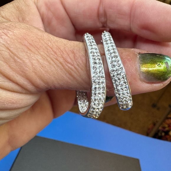 Gorgeous White Australian Crystal Inside Out Hoops in Silver-tone - Picture 1 of 6